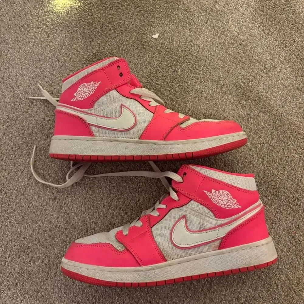Jordan high pink